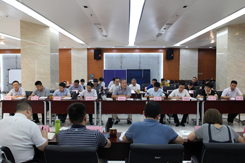 西投控股召開黨總支（擴(kuò)大）會(huì)議暨中心組學(xué)習(xí)會(huì)議學(xué)習(xí)習(xí)總書記講話精神及中央、省、市相關(guān)會(huì)議文件精神